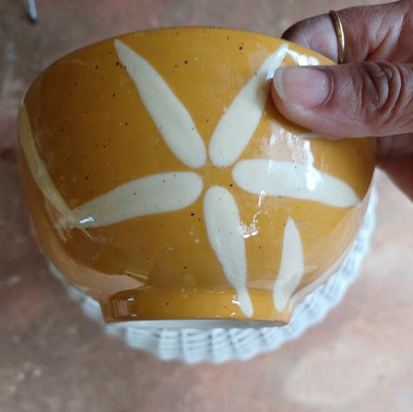 Julie Ueland Soup/Cereal Bamboo Pattern Bowls - Picture 6 of 8